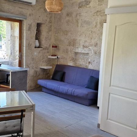 Au Logis De Pezenas Apartment ภายนอก รูปภาพ